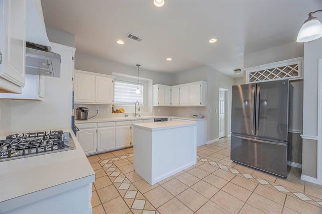 Building Photo - 2705 Trophy Dr