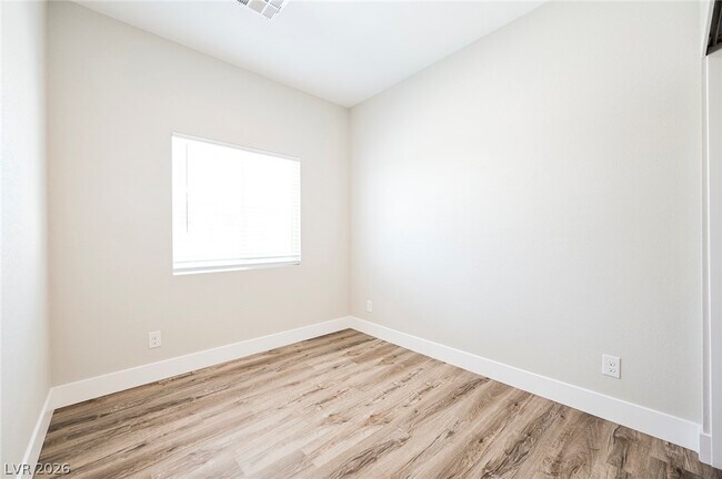 Building Photo - 5018 Holt Ave