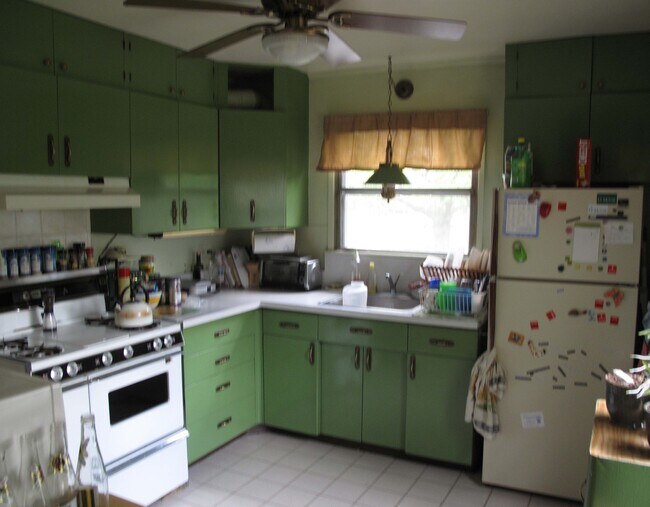 Primary Photo - 454 Mountainview Ave