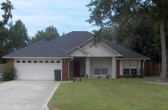 Building Photo - Home For Rent