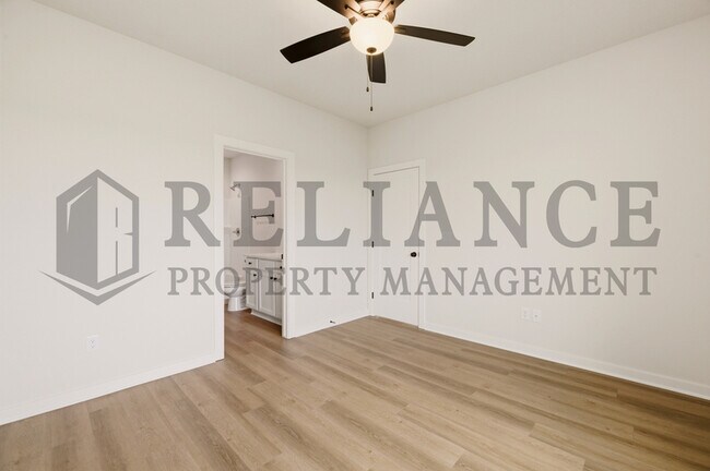 Building Photo - 157 N Gowen St