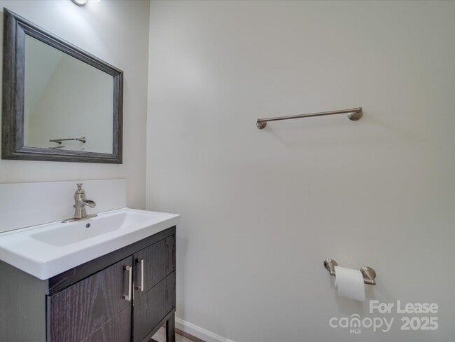 Building Photo - 11628 Eastwind Dr