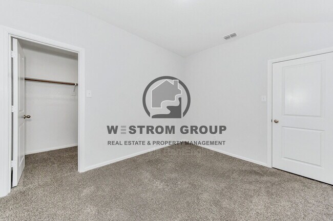 Building Photo - 9209 Leveret Ln