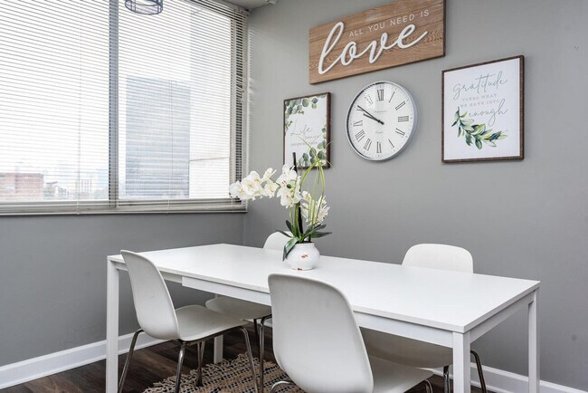 Building Photo - 215 Piedmont Ave NE