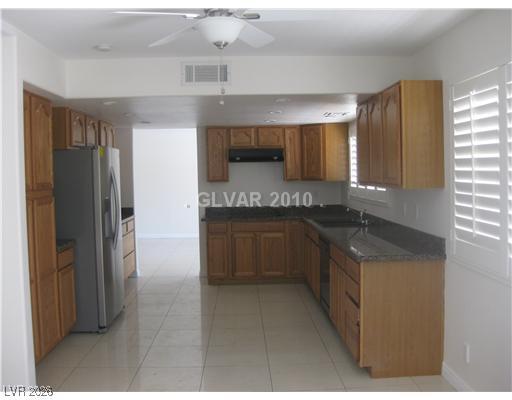 Building Photo - 6190 Darby Ave