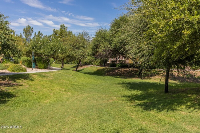 Building Photo - 15240 N 142nd Ave