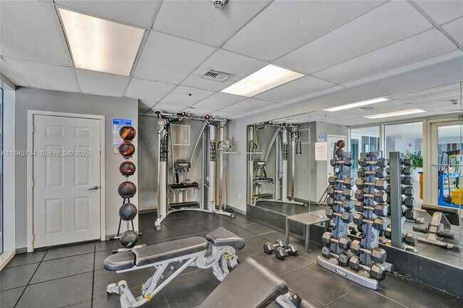 Building Photo - 170 SE 14th St