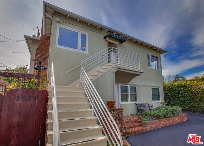 Building Photo - 2534 7th St