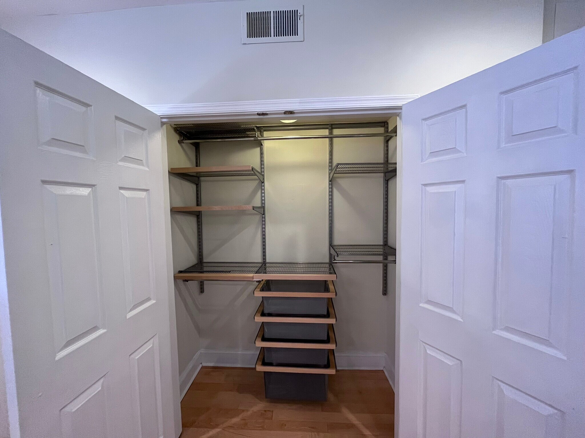 Building Photo - 1438 Columbia Rd NW