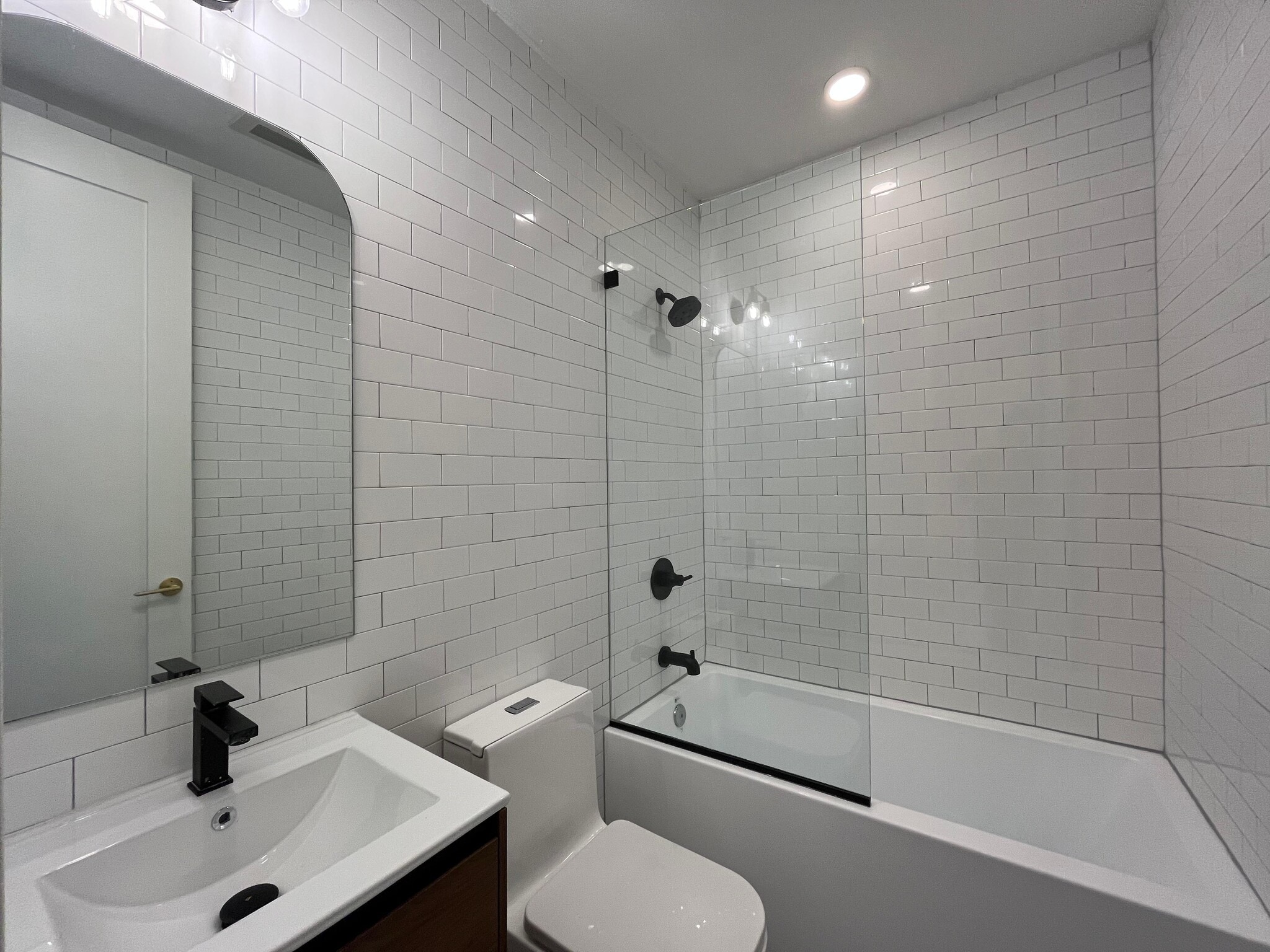 Building Photo - 51 Grace St