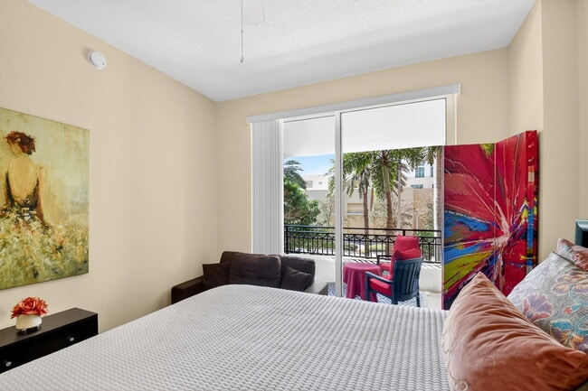 Building Photo - 550 Okeechobee Blvd