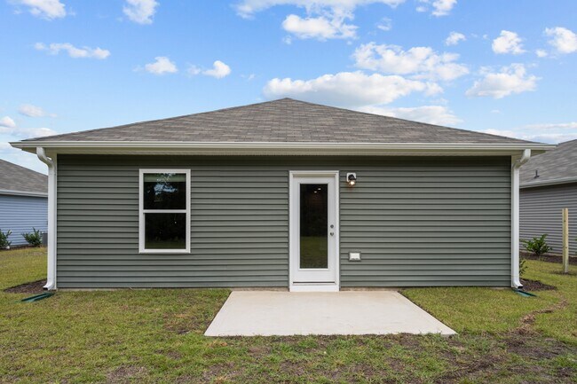 Building Photo - 2098 Course Ln