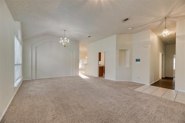 Building Photo - 2307 Stratford Dr