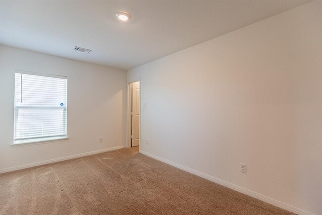 Building Photo - 18408 Speculator Ln