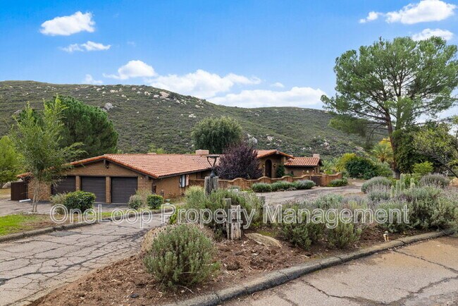 Building Photo - 4085 Via Palo Verde Lago