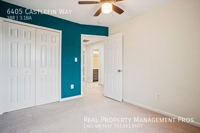 Building Photo - 6405 Castlefin Way