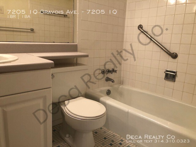 Building Photo - 1 Bedroom Apartment 55+