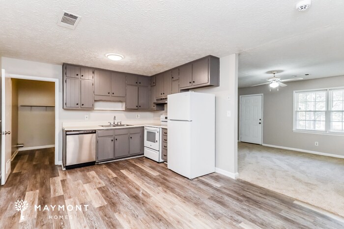Building Photo - 361 Morris Dr SE