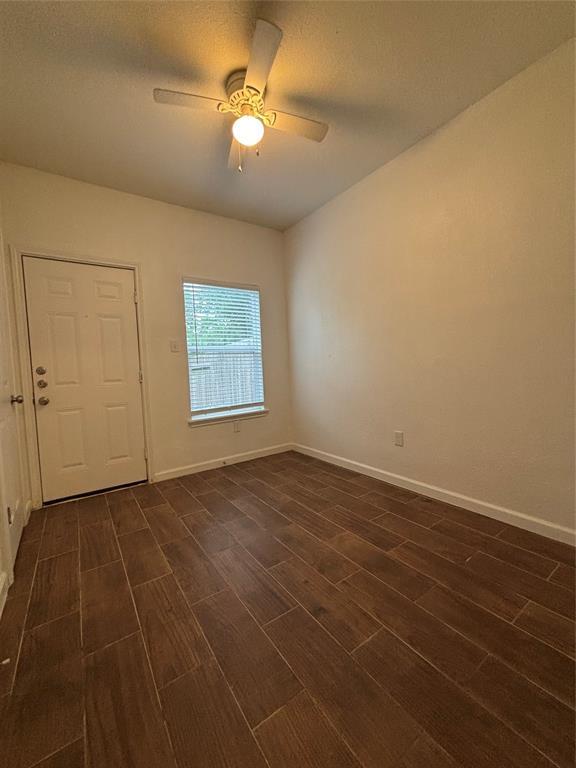 Building Photo - 9834 Pelsey St