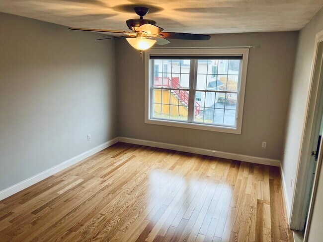 Building Photo - 9 Nirvana Dr