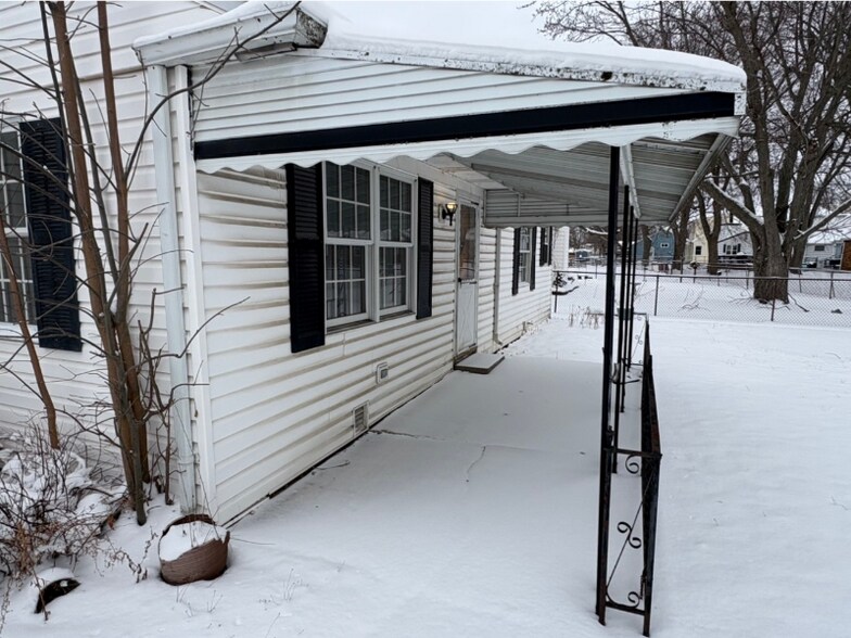 Building Photo - 25 Shelby Dr