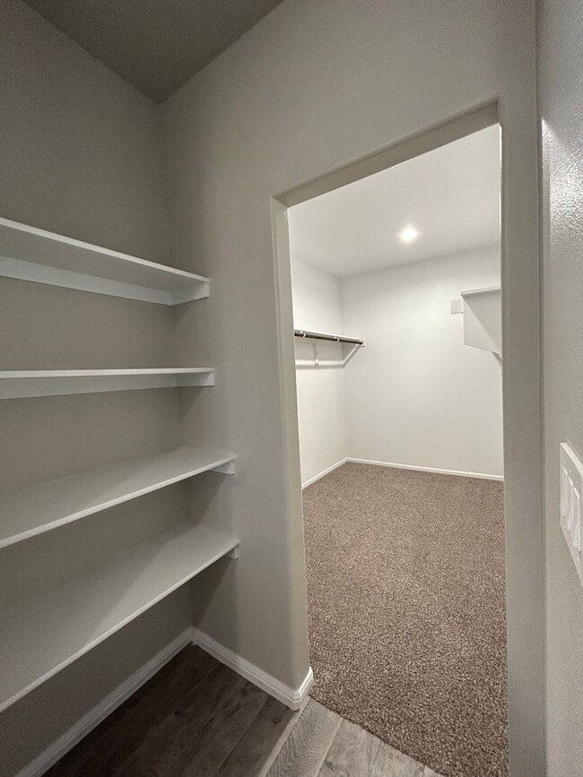 Building Photo - COMING SOON!!  Beautiful 5 Bedroom Home in Desert Ridge