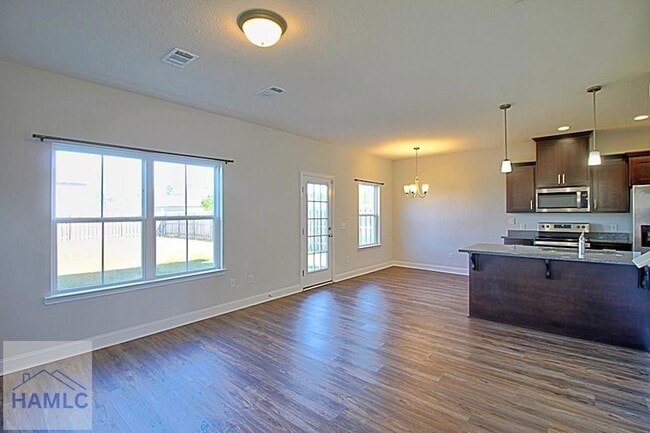 Building Photo - 106 Centennial Ct