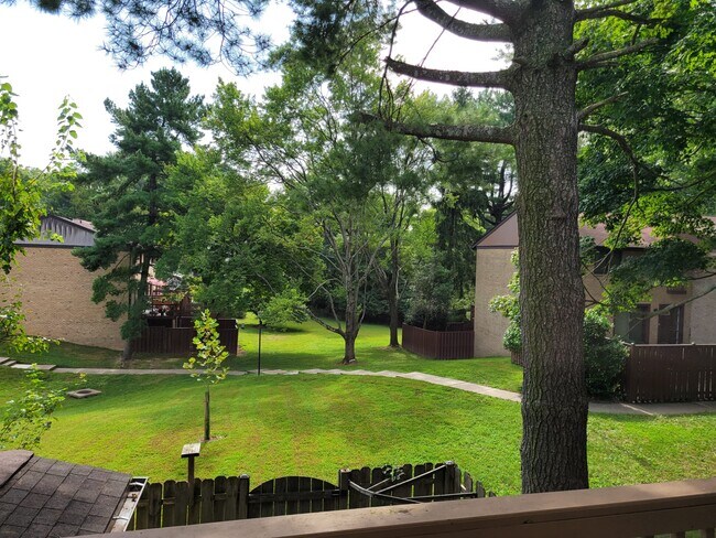 Building Photo - 9258 Red Cart Ct