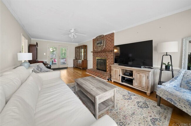 Building Photo - 517 Coralberry Dr