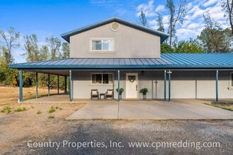Building Photo - Remodeled Spacious House with Shop on 5 Ac...