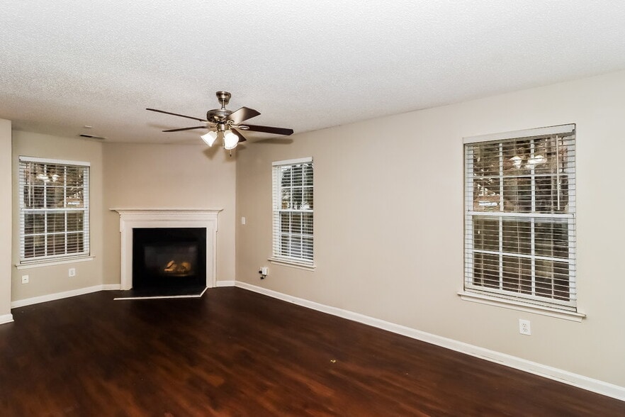 Building Photo - 15222 Eric Kyle Dr