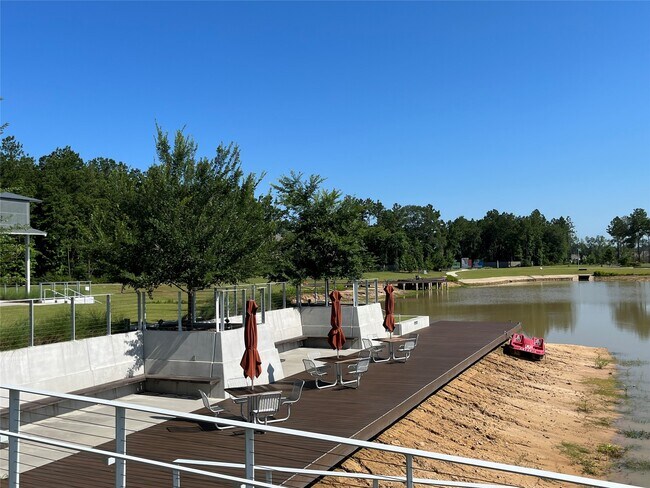 Building Photo - 17351 Grand Canyon Rd