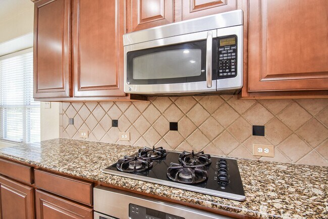 Building Photo - 6203 Ledger Ln