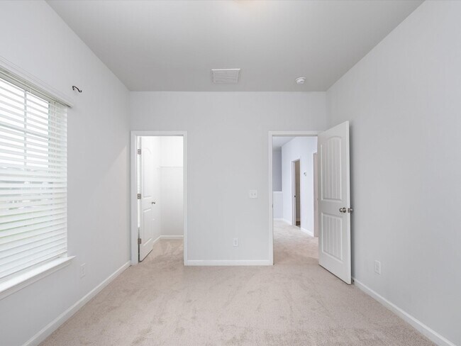 Building Photo - 2908 Timewinder Way