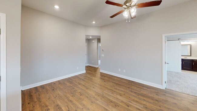 Building Photo - Modern 3-Bedroom, 2 Bath Detached Home in ...