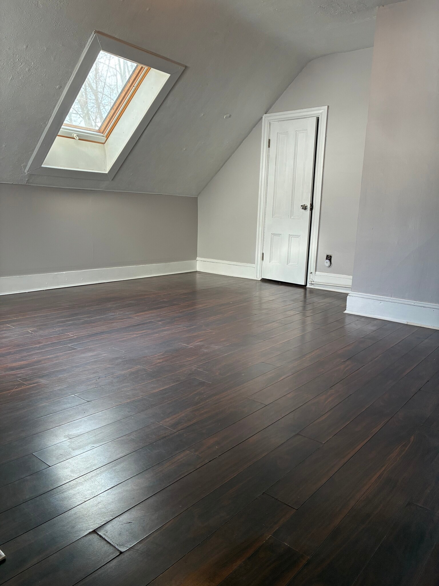 Building Photo - 42 S Central St