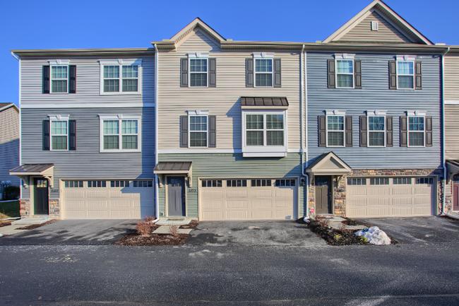Building Photo - 5175 Winthrop Ave