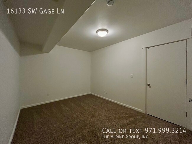 Building Photo - 16133 SW Gage Ln