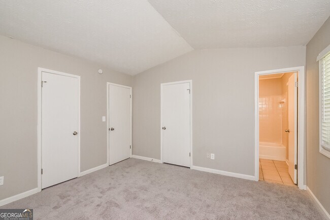 Building Photo - 6037 Maryjo Ln
