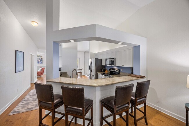 Building Photo - 7050 Barrington Cir