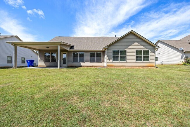 Building Photo - 4BR Craftsman on Pye Lake! Available Furnished or Unfurnished
