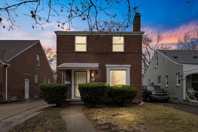 Building Photo - 11059 Lakepointe St