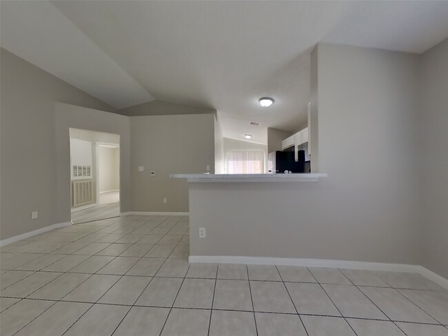 Building Photo - 3215 Kelling St