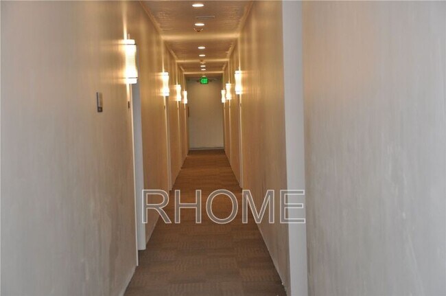 Building Photo - 965 S 200 W