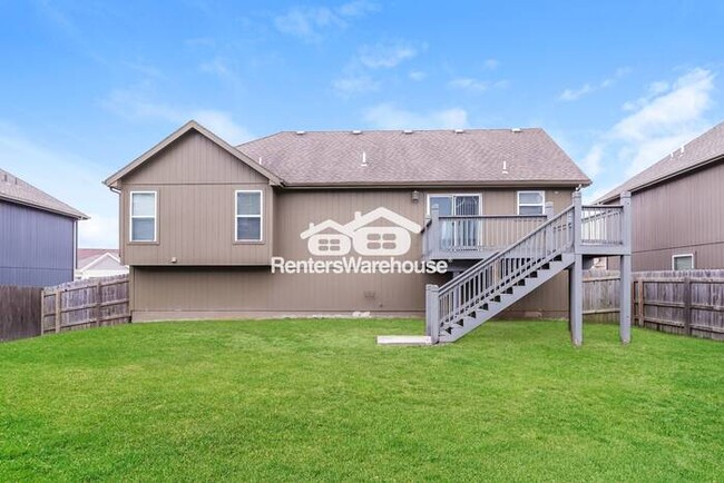 Building Photo - 3 Bedroom / 2.5 Bath in Smithville...Avail...