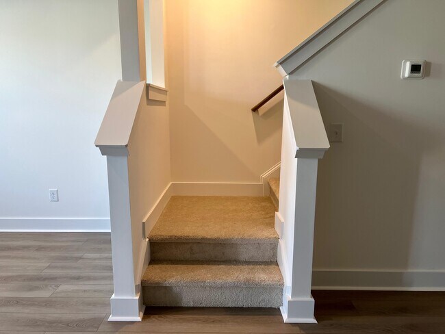 Building Photo - 1242 Cherry Orch Rd