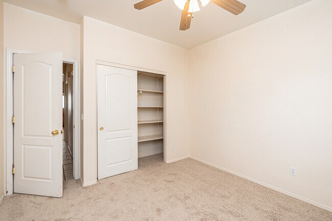 Building Photo - Great Single Level Peoria Home