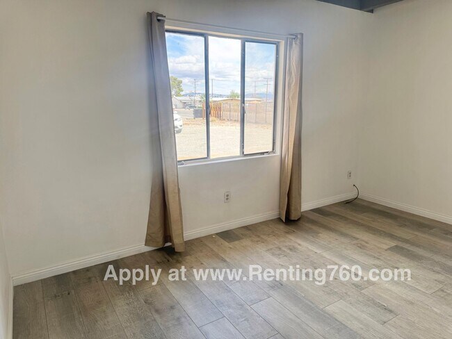 Building Photo - 6462 Palo Verde Ave