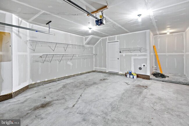 Building Photo - 1549 Wilmer Park Ln