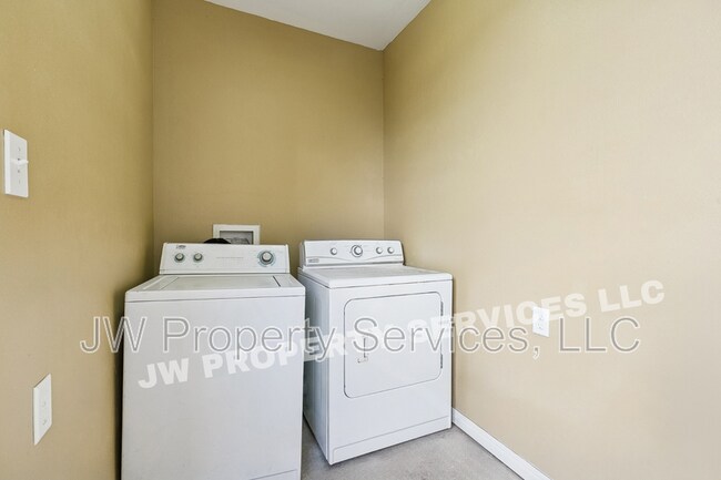 Building Photo - 2522 N Tonti St